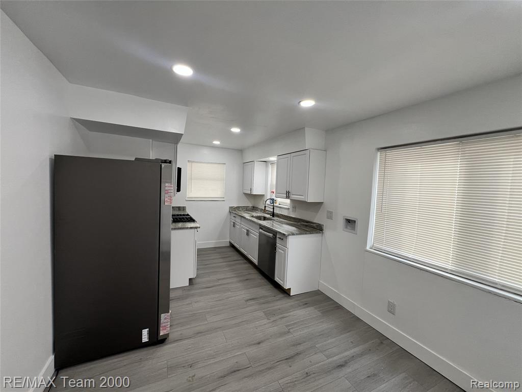 7639 Faust Avenue, Detroit, MI 48228 — Photo 18