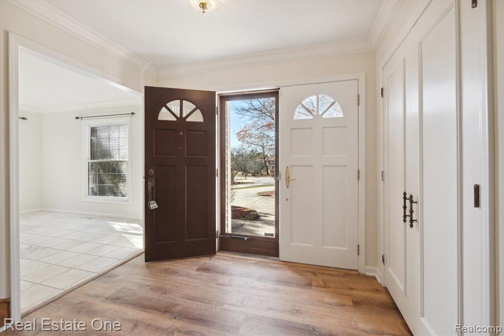 5363 HIGH COURT Way, West Bloomfield, MI 48323 — Photo 2
