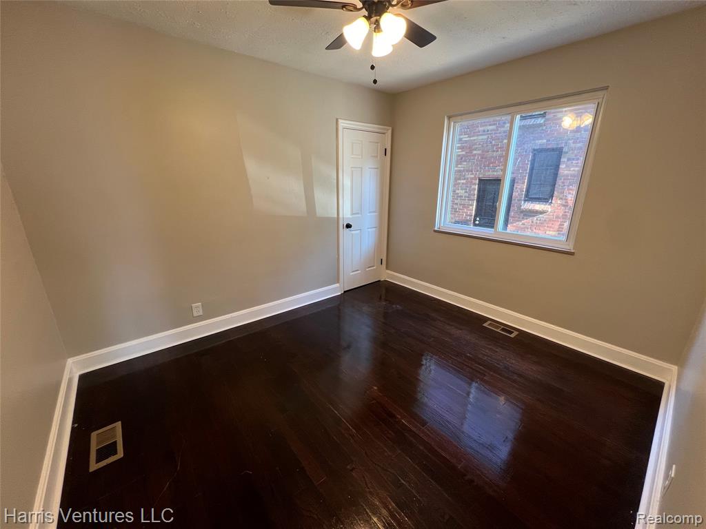 4865-67 Grayton Street, Detroit, MI 48224 — Photo 18