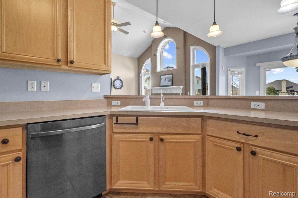 8247 Washington Woods Drive, Washington, MI — Photo 20