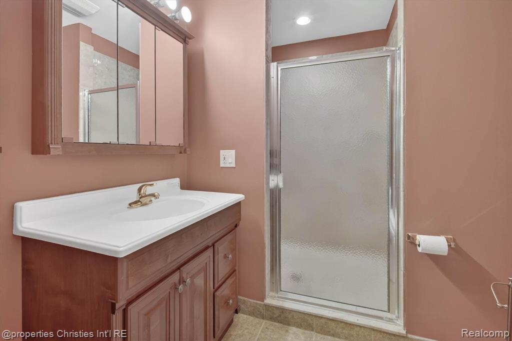 45094 Oak Forest Drive, Northville, MI 48168 — Photo 63