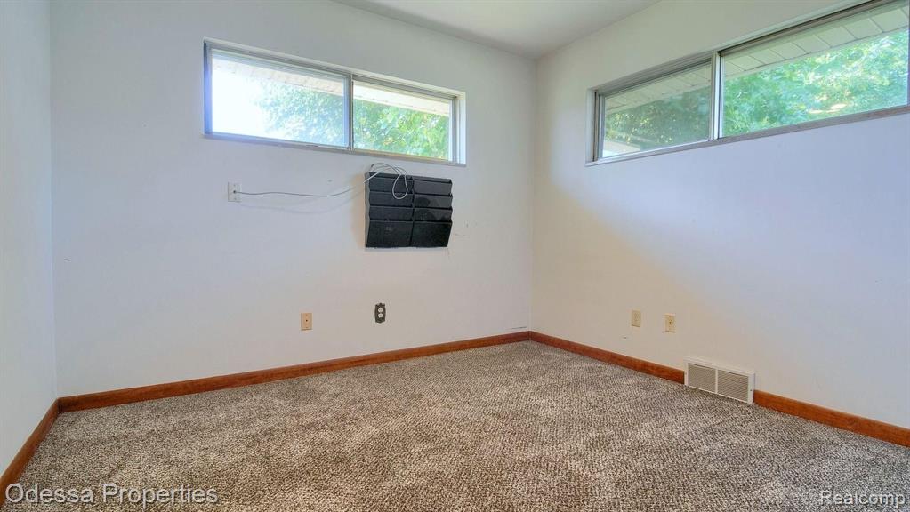 42431 MOUND Road, Sterling Heights, MI 48314 — Photo 18