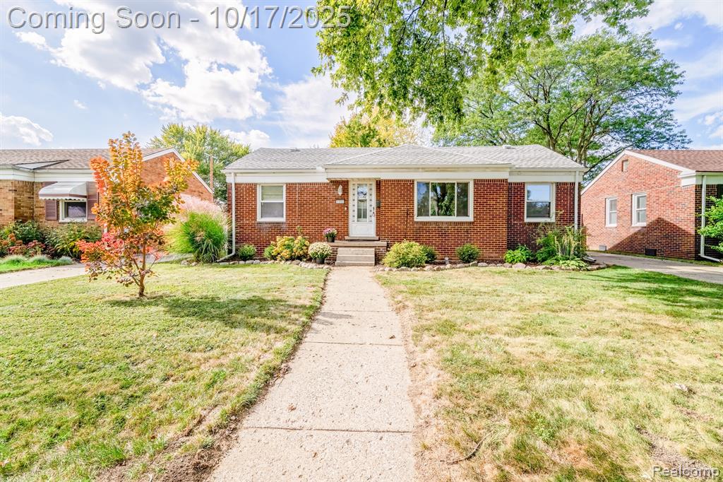 6384 Buckingham Avenue, Allen Park, MI 48101 — Photo 2