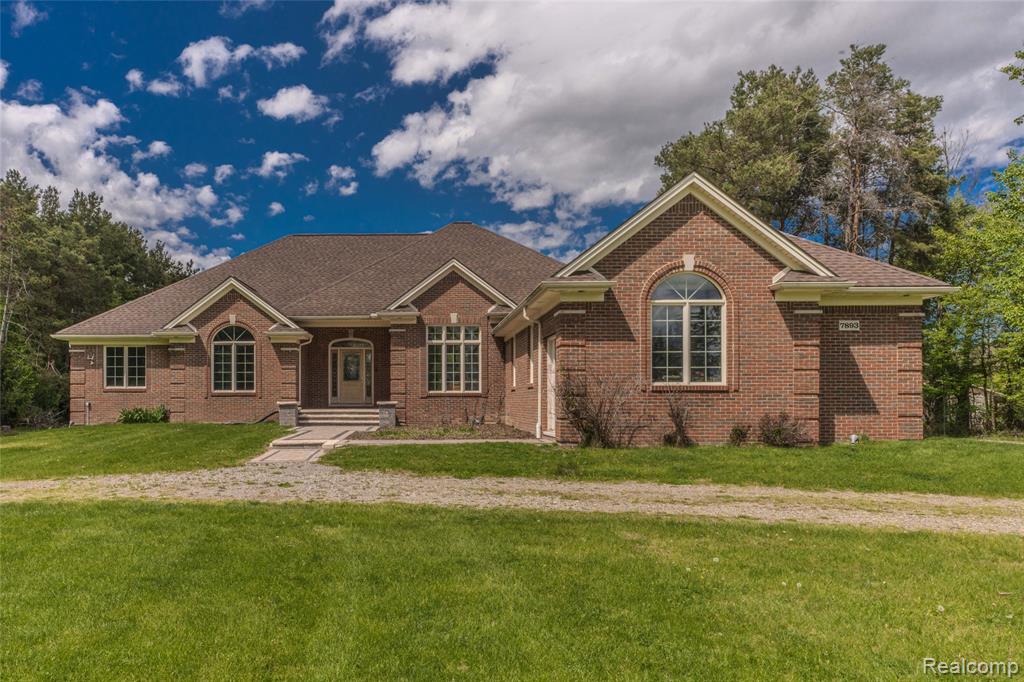 7893 Lantern Drive, Almont, MI 48003 — front exterior