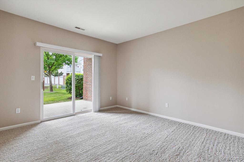 16699 CARRIAGE Way, Northville, MI 48168 — Photo 25