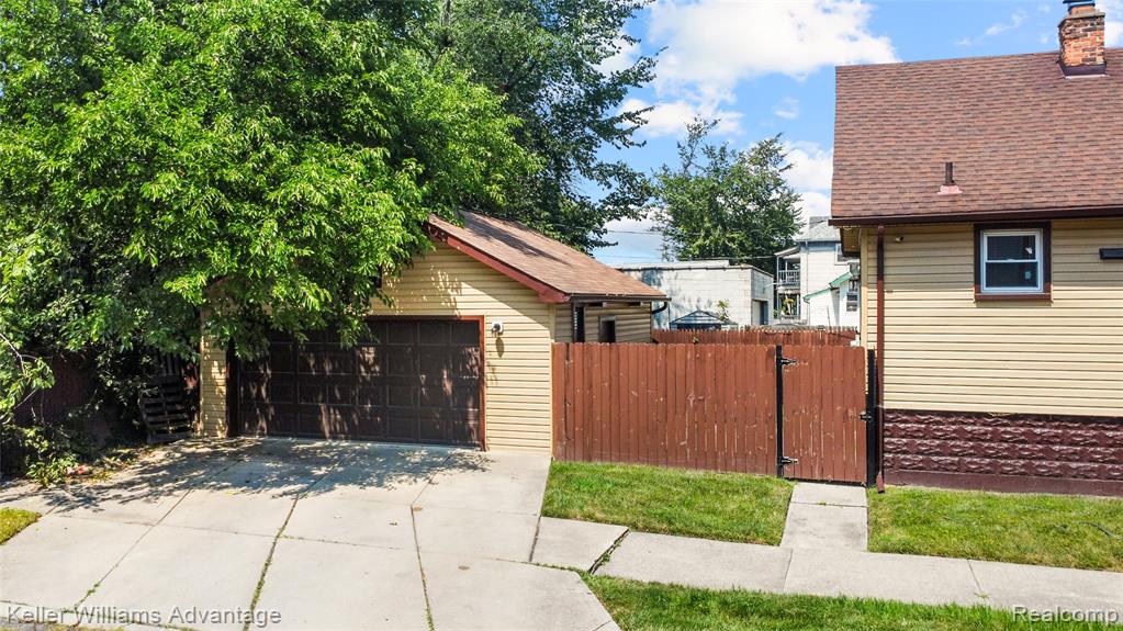 1449 Wayburn Street, Grosse Pointe Park, MI 48230 — Photo 3
