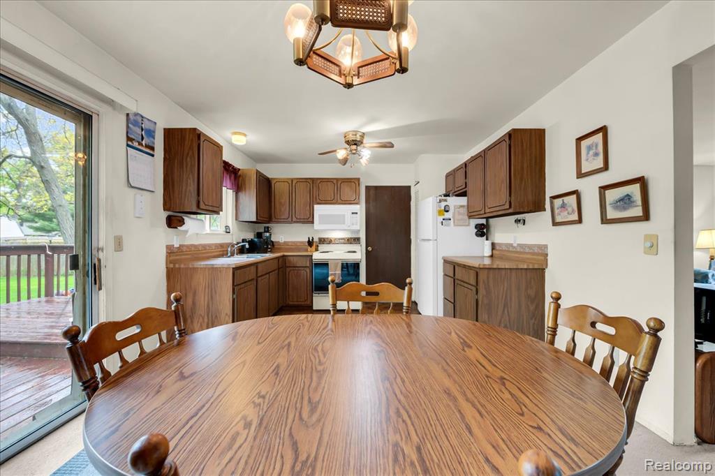 6332 Windham Place, Grand Blanc, MI 48439 — Photo 16