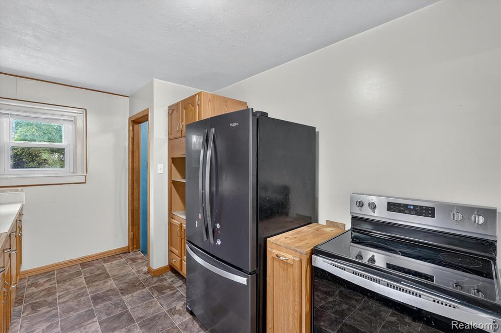 4110 Ogema Avenue, Flint, MI 48507 — Photo 17