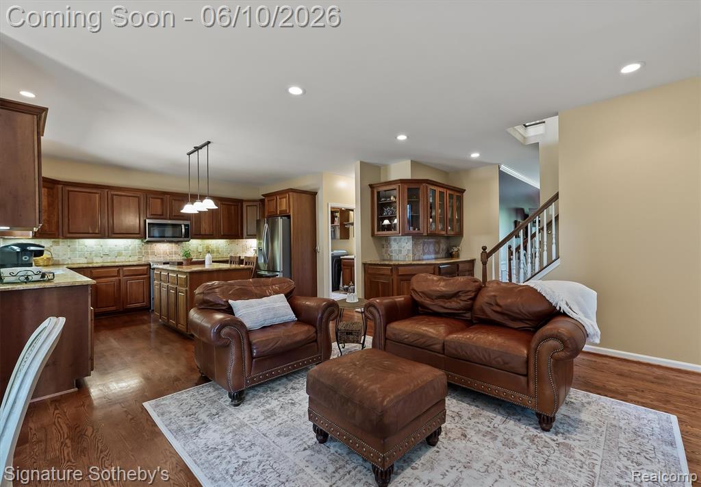 602 Appoline Court, Rochester, MI 48307 — Photo 5