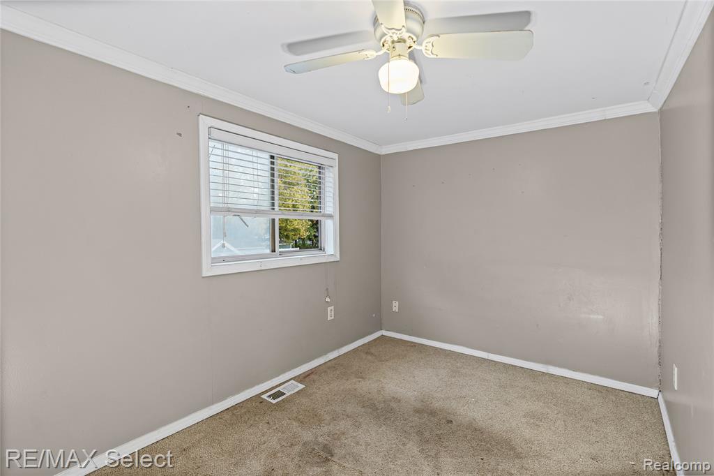 631 Center Street, Chesaning, MI 48616 — Photo 14