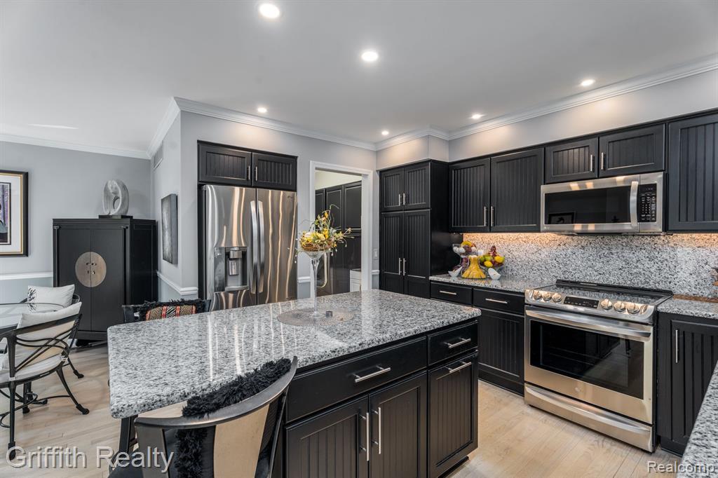 4524 GLEN EAGLES Drive, Brighton, MI 48116 — Photo 11