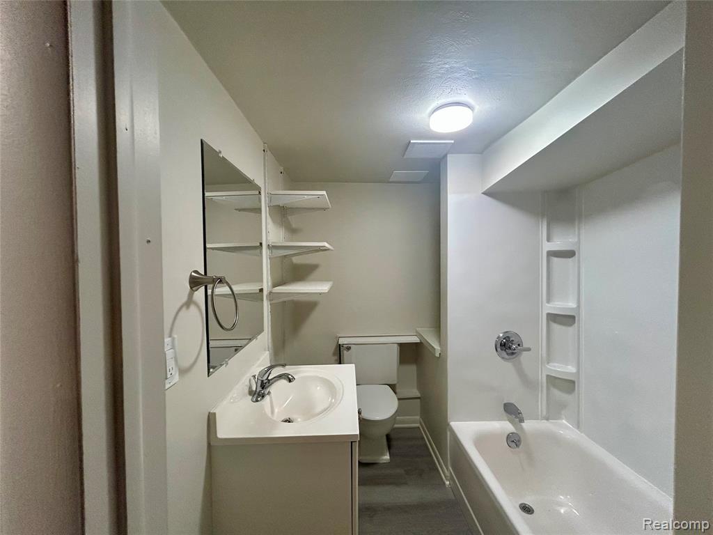 86 E Columbia Avenue, Pontiac, MI 48340 — Photo 5