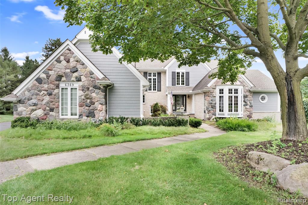 6369 Peach Tree Court, Rochester Hills, MI 48306 — Photo 3