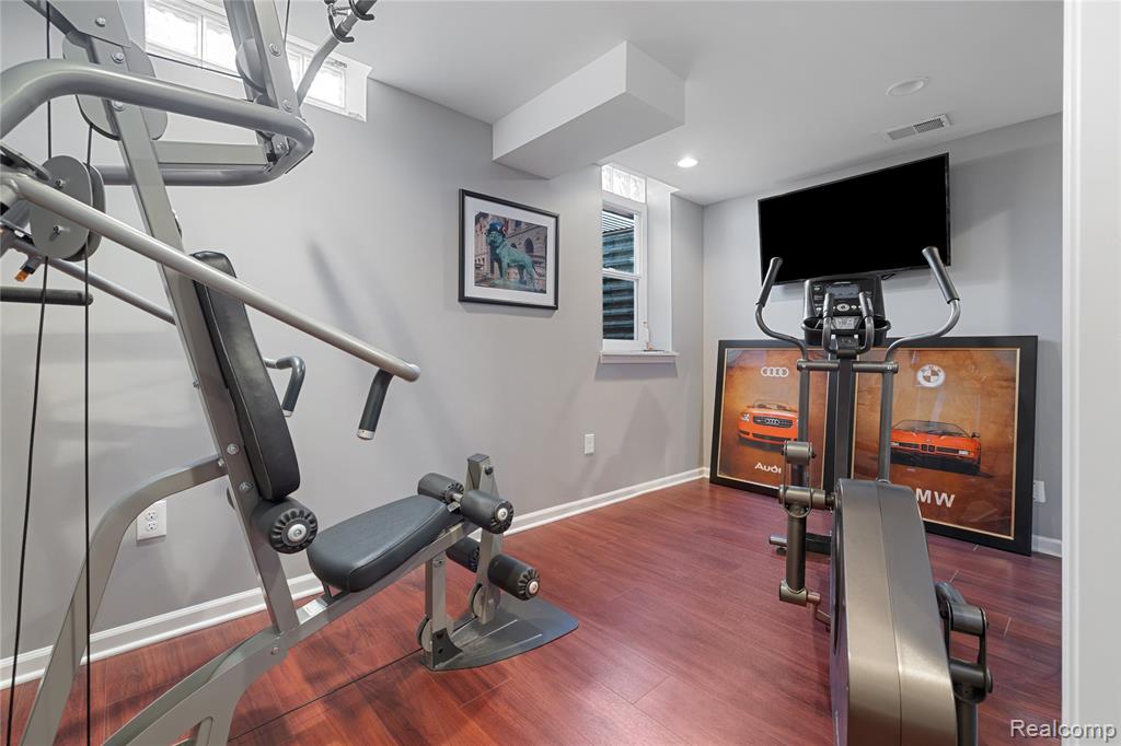 6894 Kings Mill Drive, Canton, MI 48187 — Photo 39