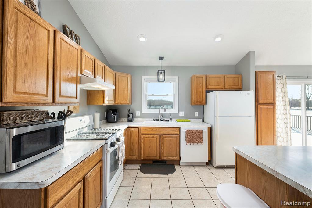 11415 Miller Road, Swartz Creek, MI 48473 — Photo 7
