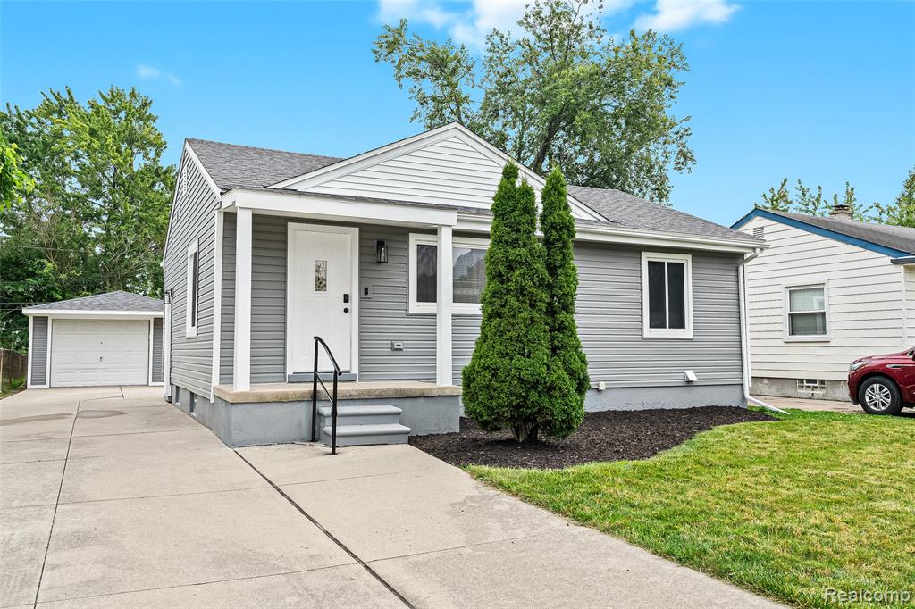 28459 Rosslyn Avenue, Garden City, MI