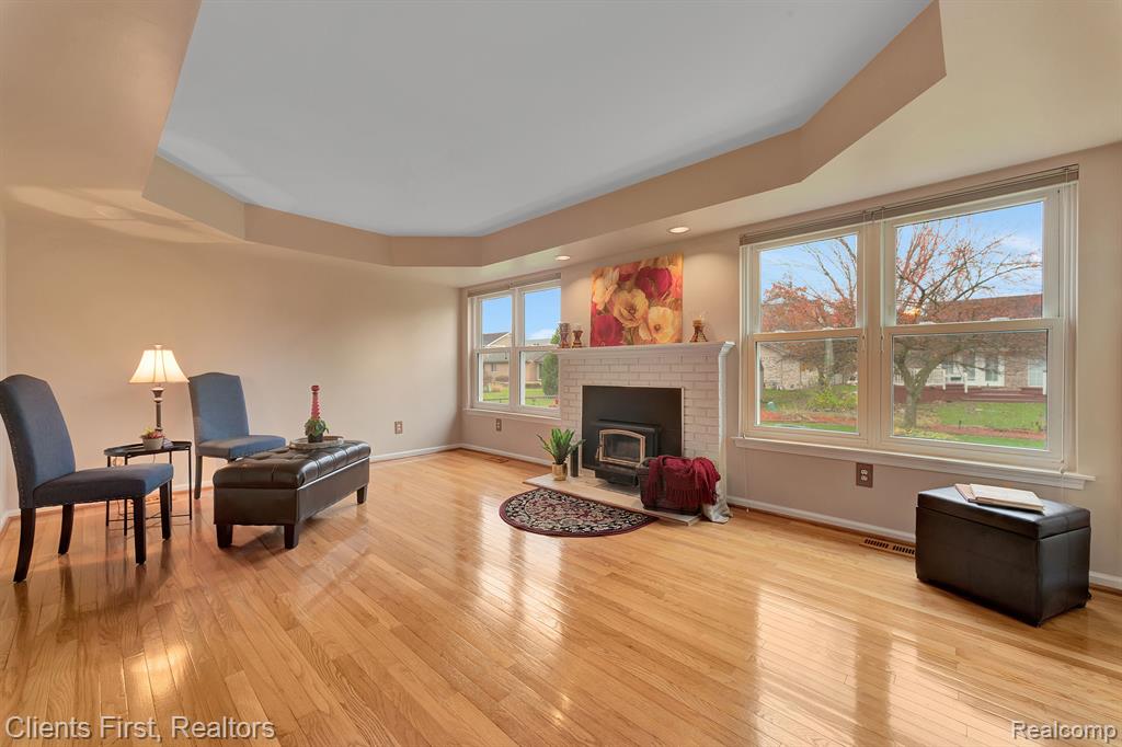 46657 GUNNERY Drive, Canton, MI 48187 — Photo 16