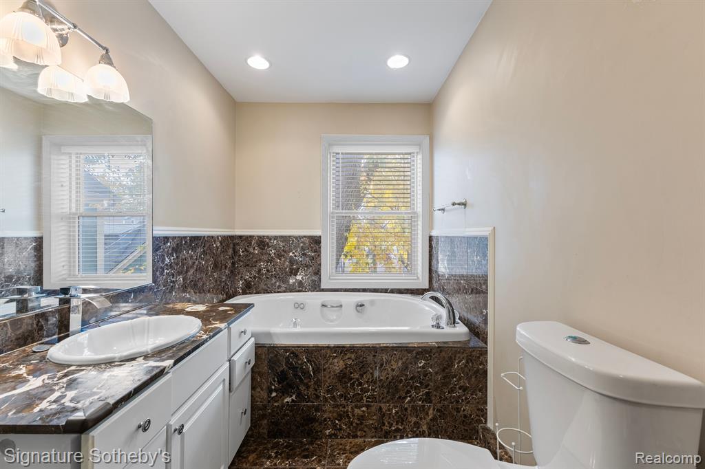 888 HUMPHREY AVE, Birmingham, MI 48009 — Photo 15