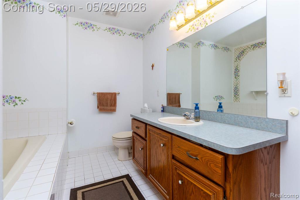 24227 Brentwood Drive, Trenton, MI 48183 — Photo 21
