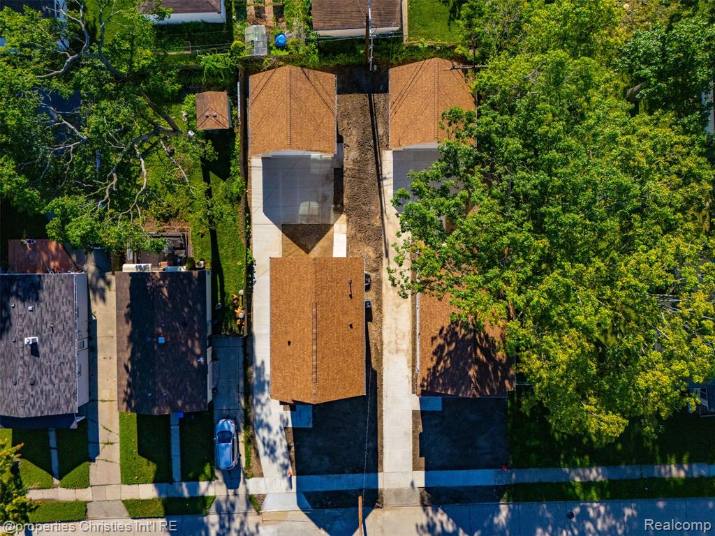 27824 Groveland Street, Madison Heights, MI 48071 — Photo 34