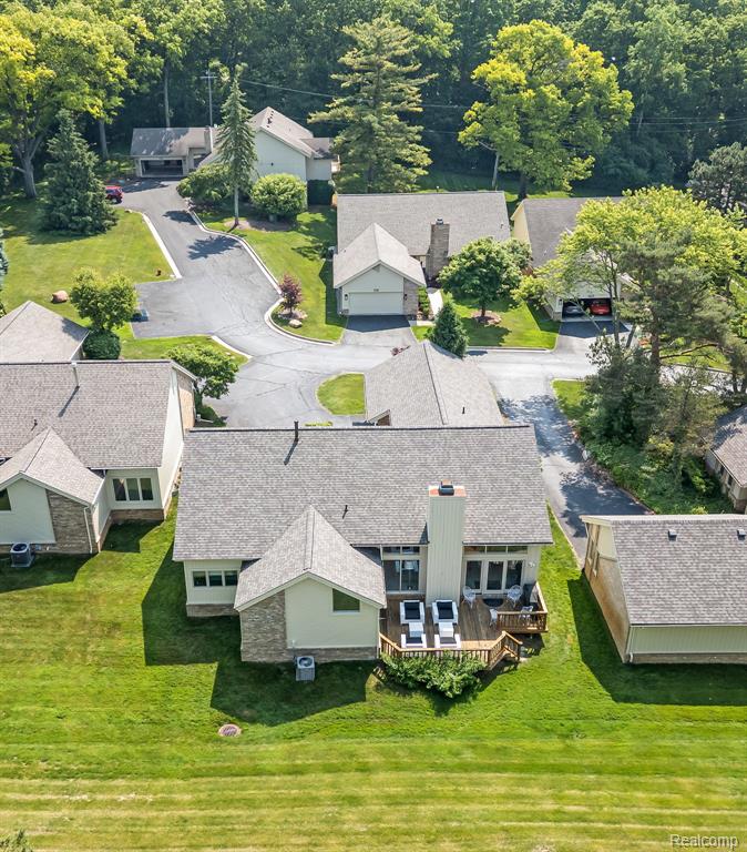 6420 Apple Grove Lane, Bloomfield Hills, MI 48301 — Photo 33