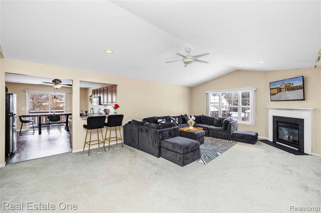 167 S Vista Drive, Auburn Hills, MI 48326 — Photo 5