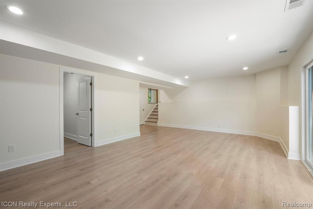 4089 Aberdeen Court, West Bloomfield, MI 48323 — Photo 19