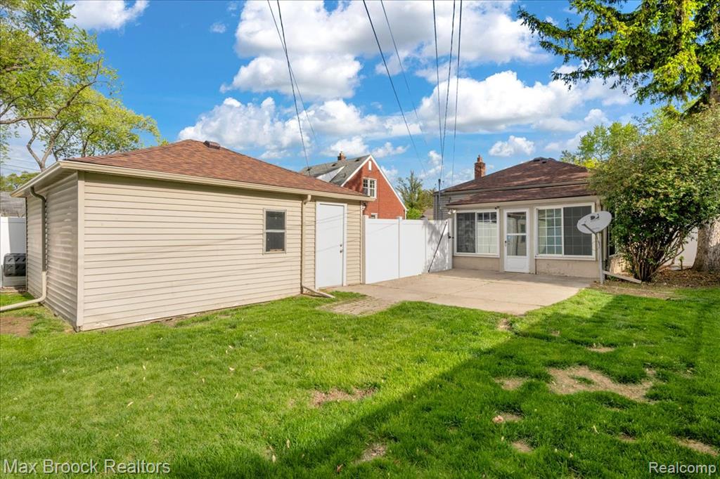 1311 Harvard Road, Berkley, MI 48072 — Photo 26