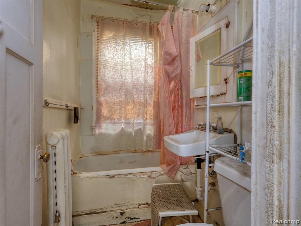 3976 French Road, Detroit, MI 48214 — Photo 10
