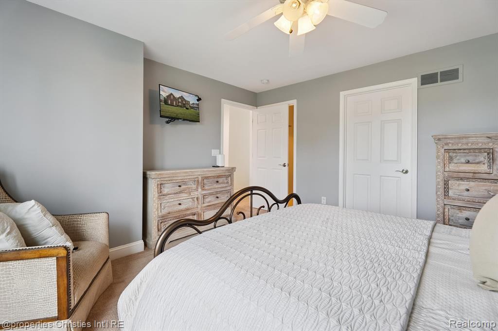 15908 CRYSTAL DOWNS E, Northville, MI 48168 — Photo 43