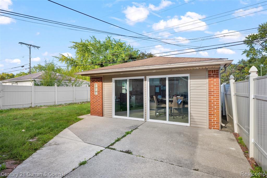 4008 Katherine Street, Dearborn Heights, MI 48125 — Photo 24