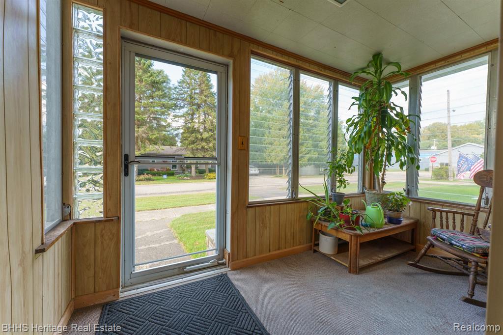 316 E WALNUT Street, Webberville, MI 48892 — Photo 3