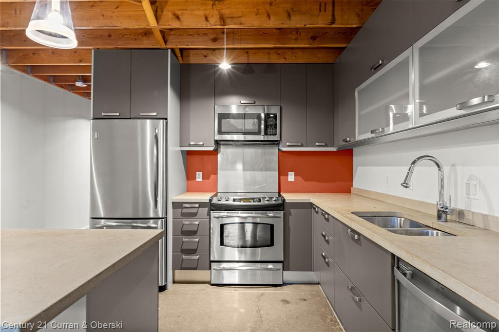 420 E Parent Avenue, Royal Oak, MI 48067 — Photo 8