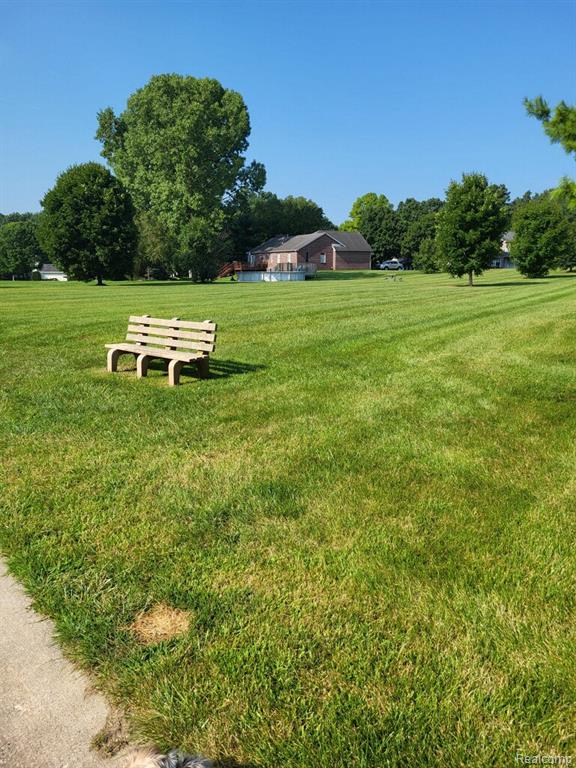 9327 Huron Park Drive, Brighton, MI 48116 — Photo 60