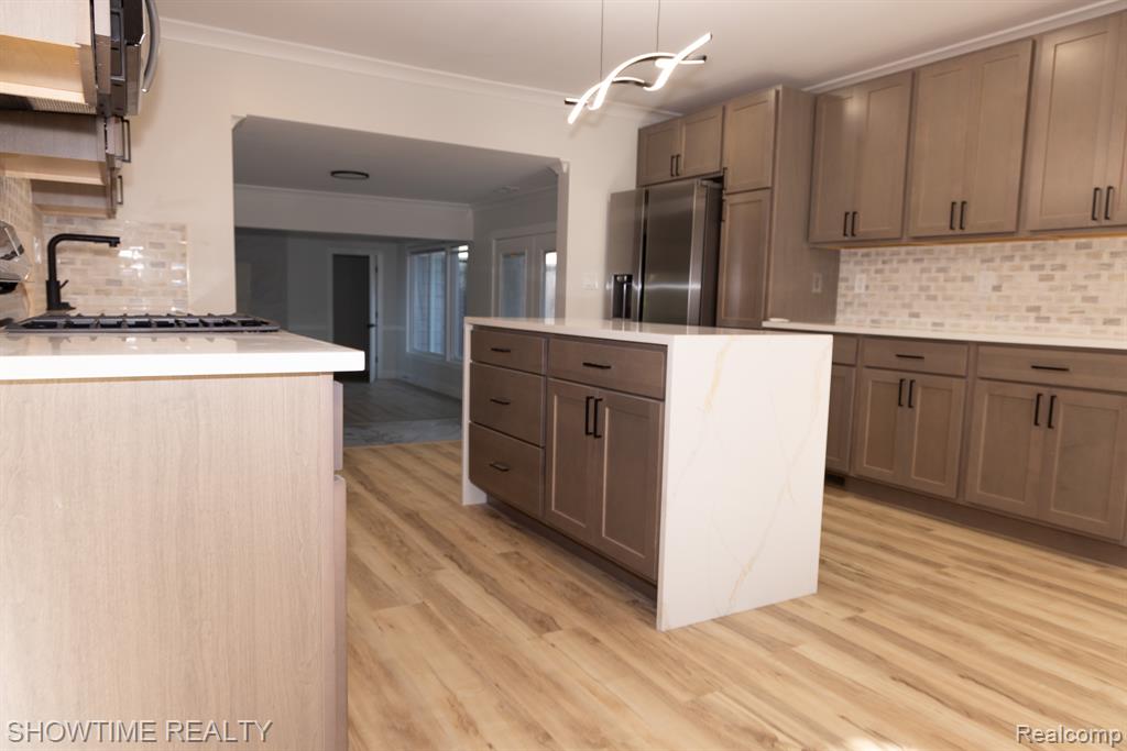 45626 Wakefield Street, Shelby Twp, MI 48317 — Photo 6
