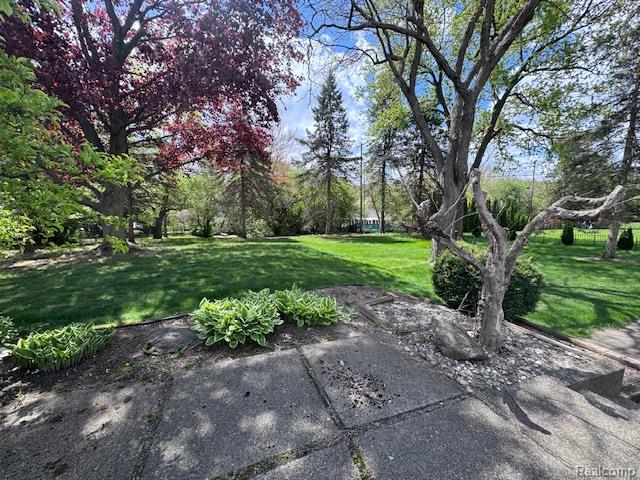 2712 Rambling Way, Bloomfield Hills, MI 48302 — Photo 28