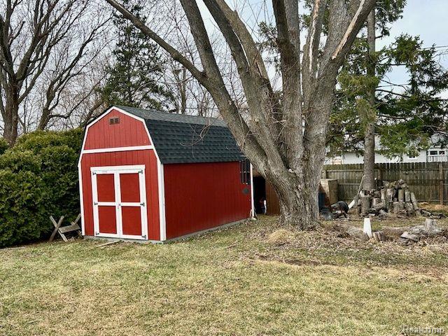 4453 Sunnymead Avenue, Burton, MI 48519 — Photo 13