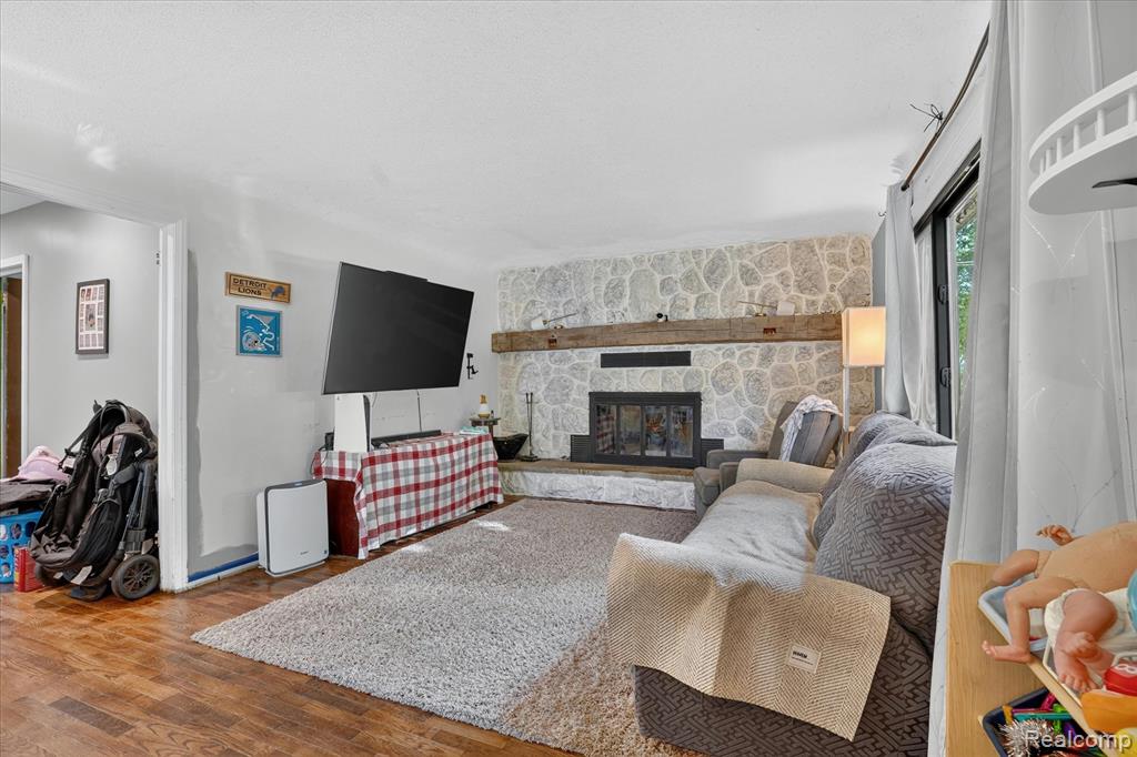 422 N Francis Avenue, Lansing, MI 48912 — Photo 6