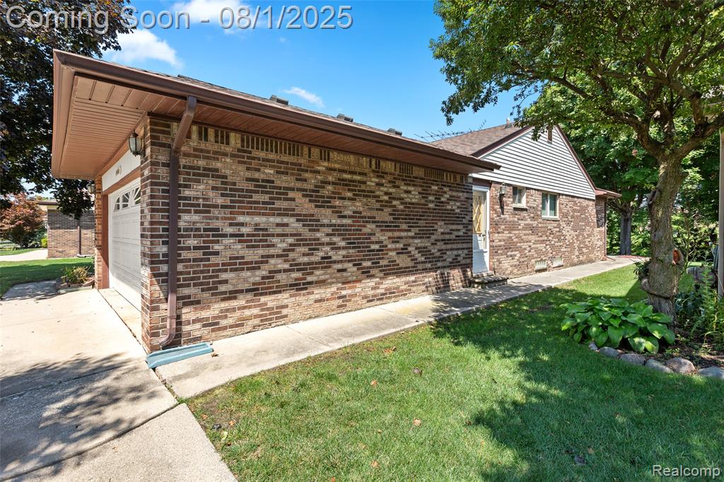 45184 Indian Creek Drive, Canton, MI 48187 — Photo 23