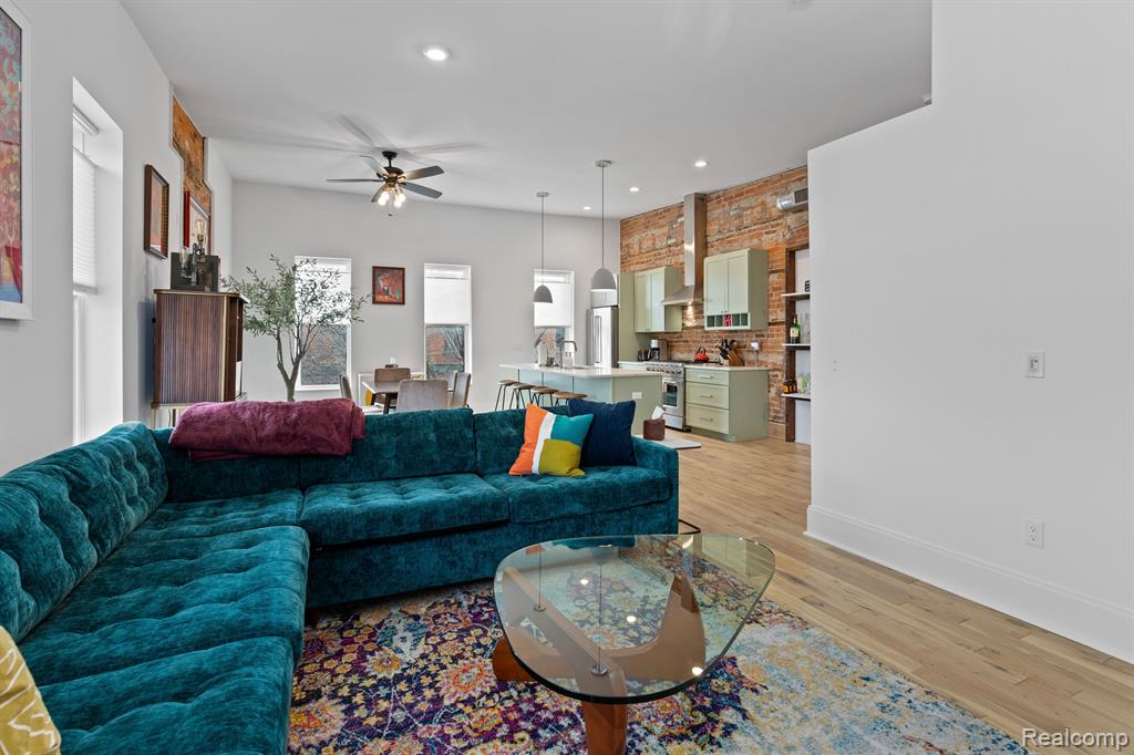 459 E MILWAUKEE Street, Detroit, MI 48202 — Photo 11