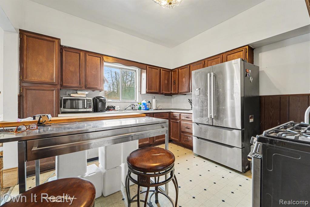 195 Massachusetts Street, Highland Park, MI 48203 — Photo 11