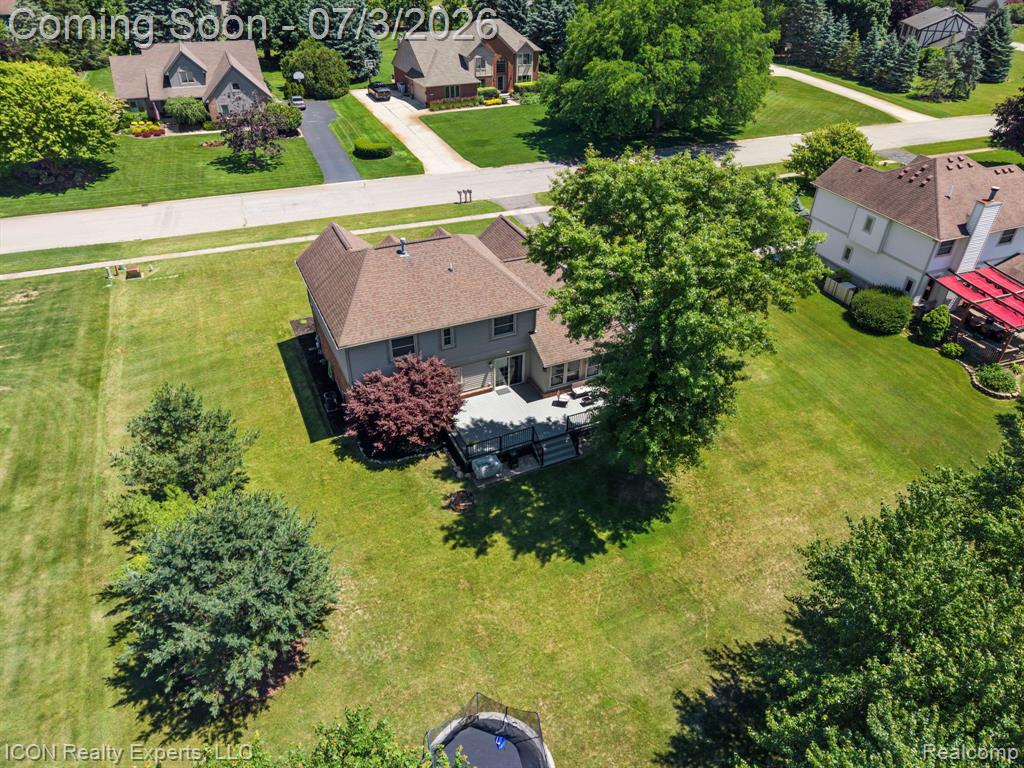 11016 Pembrooke Circle, South Lyon, MI 48178 — Photo 53