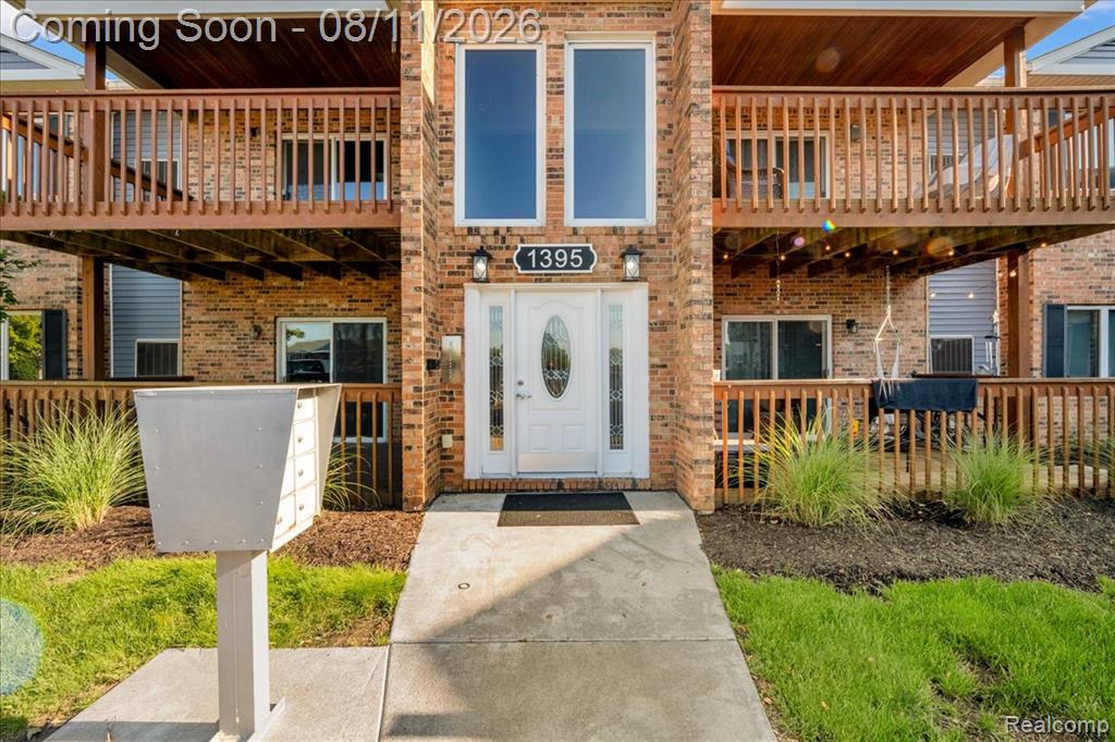 1395 Harbour Boulevard, 137, Trenton, MI 48183