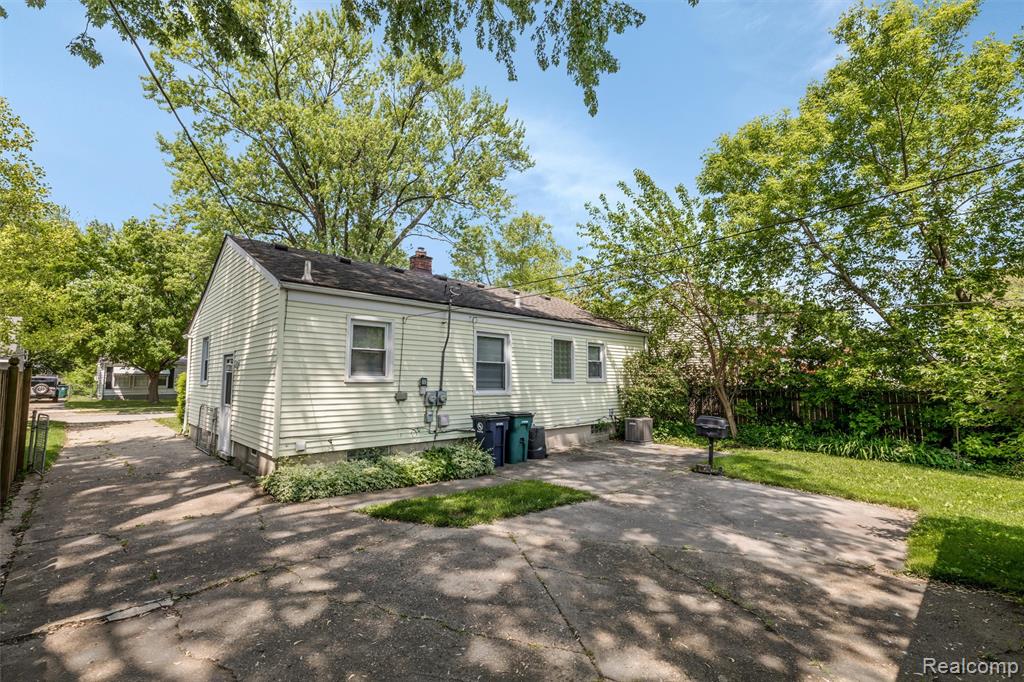 4410 Rosewold Avenue, Royal Oak, MI 48073 — Photo 33