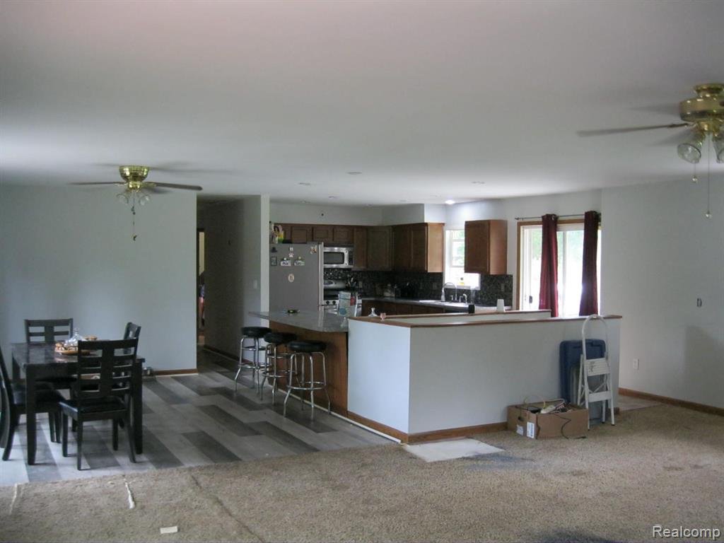 4500 Pommore, Milford, MI 48380 — Photo 15