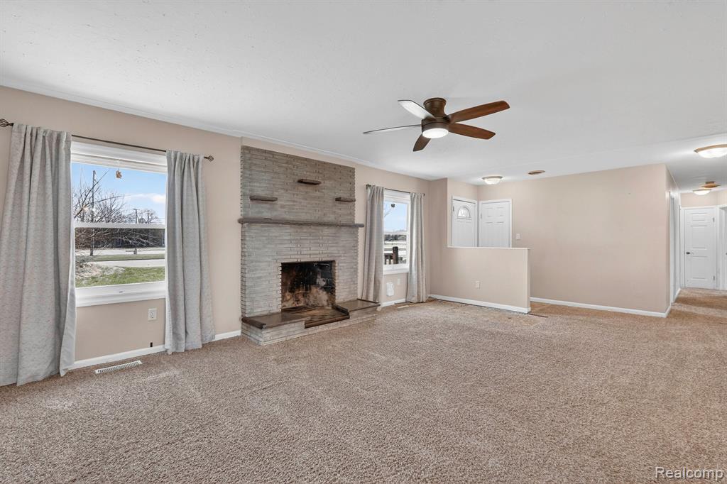 1325 N Linden Road, Flint, MI 48532 — Photo 2
