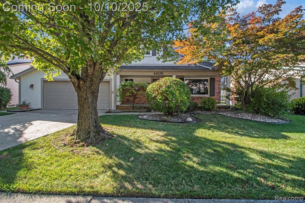 44585 Nantucket Drive, Canton, MI 48187 — front exterior