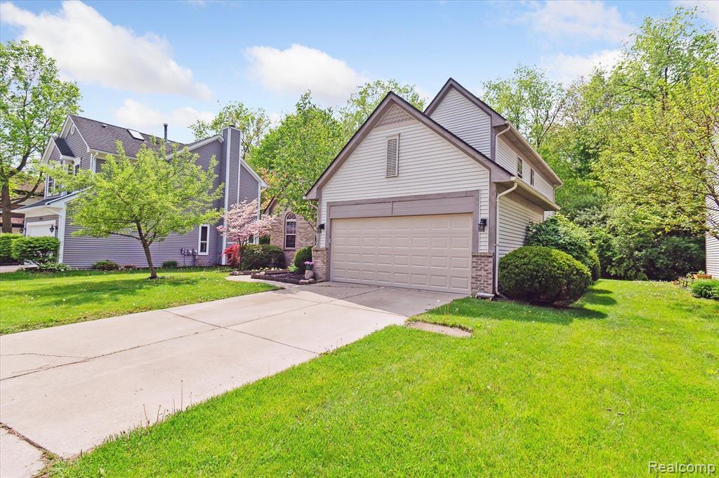 5496 MICHAEL Drive, Ypsilanti, MI 48197 — Photo 4