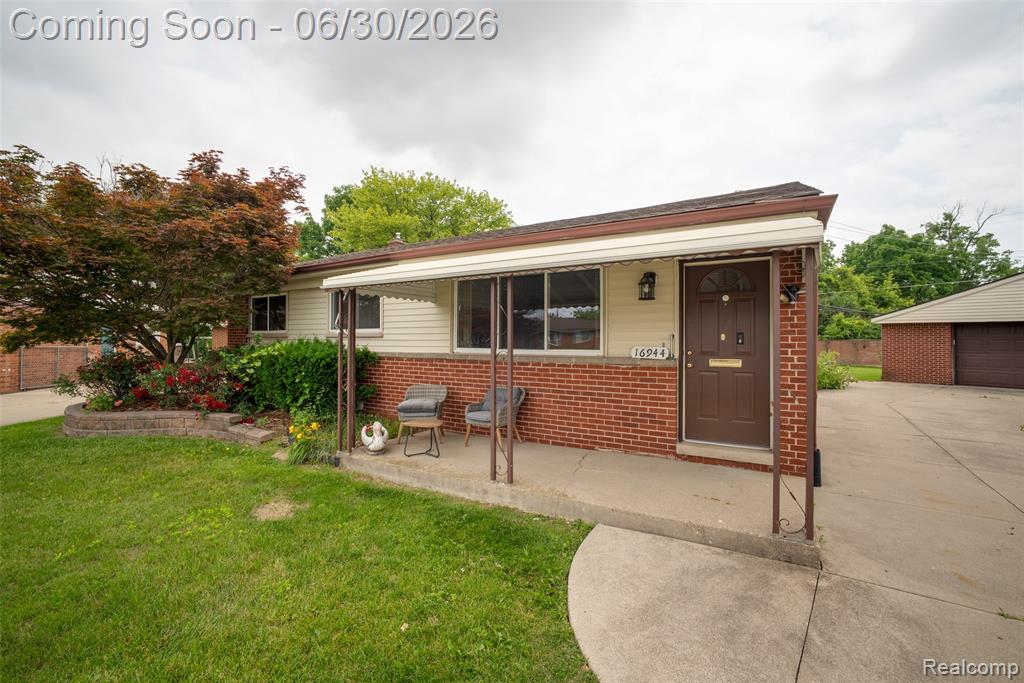 16944 Hans Court, Fraser, MI 48026 — Photo 26