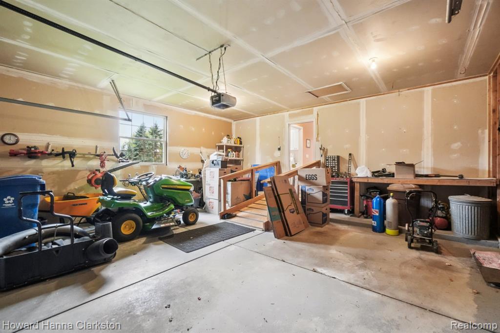 4105 Nancy Lane, White Lake, MI 48383 — Photo 28